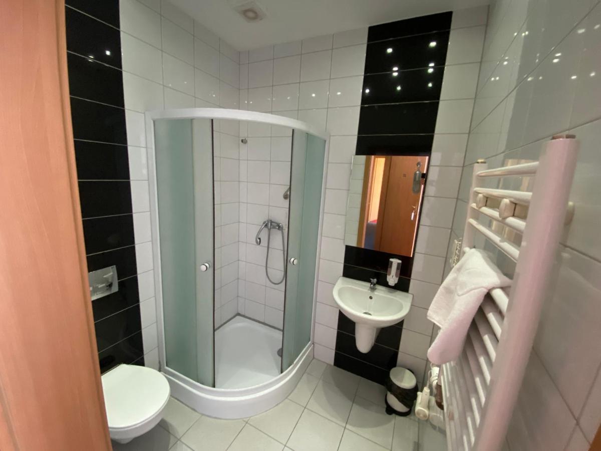 Hotel Tequila Międzyrzecz Εξωτερικό φωτογραφία